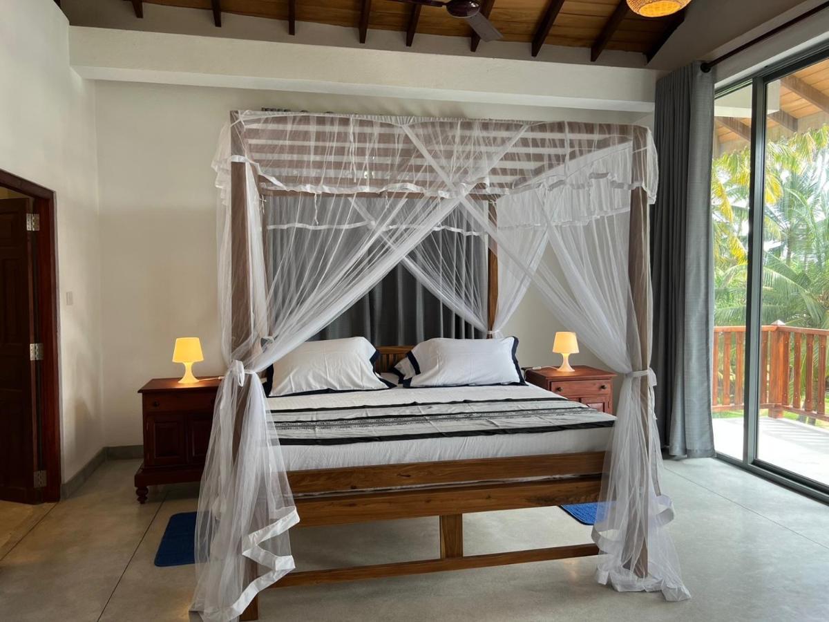 Galawatta Beach Resort Unawatuna Exterior photo