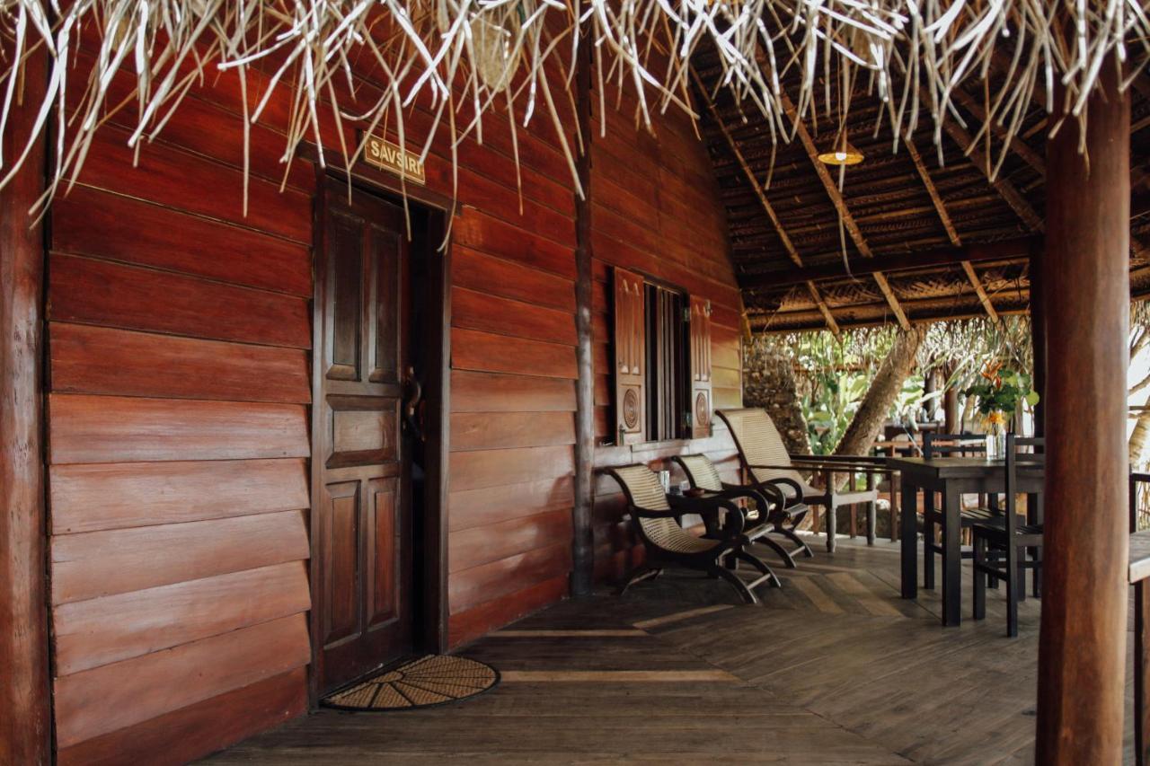 Galawatta Beach Resort Unawatuna Exterior photo